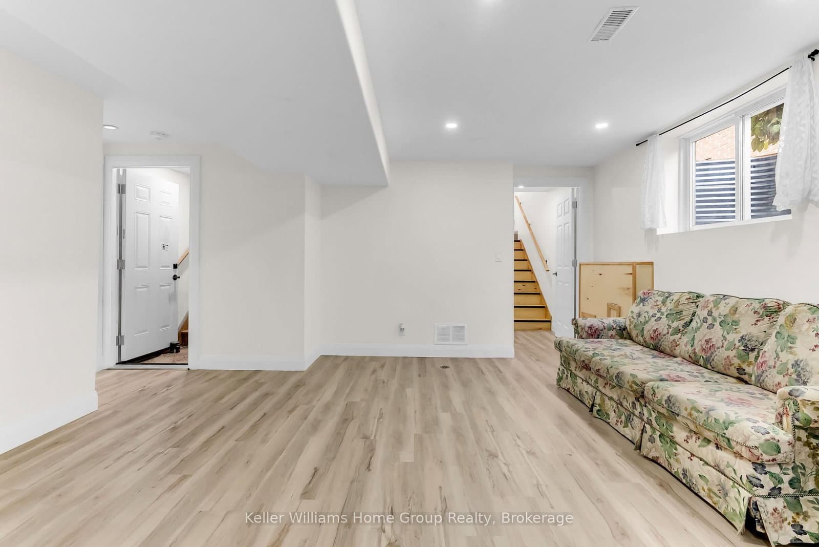 148 Clairfields Drive W thumbnail 38