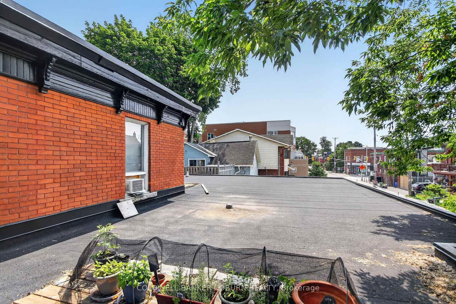 698 Cooper Street thumbnail 4