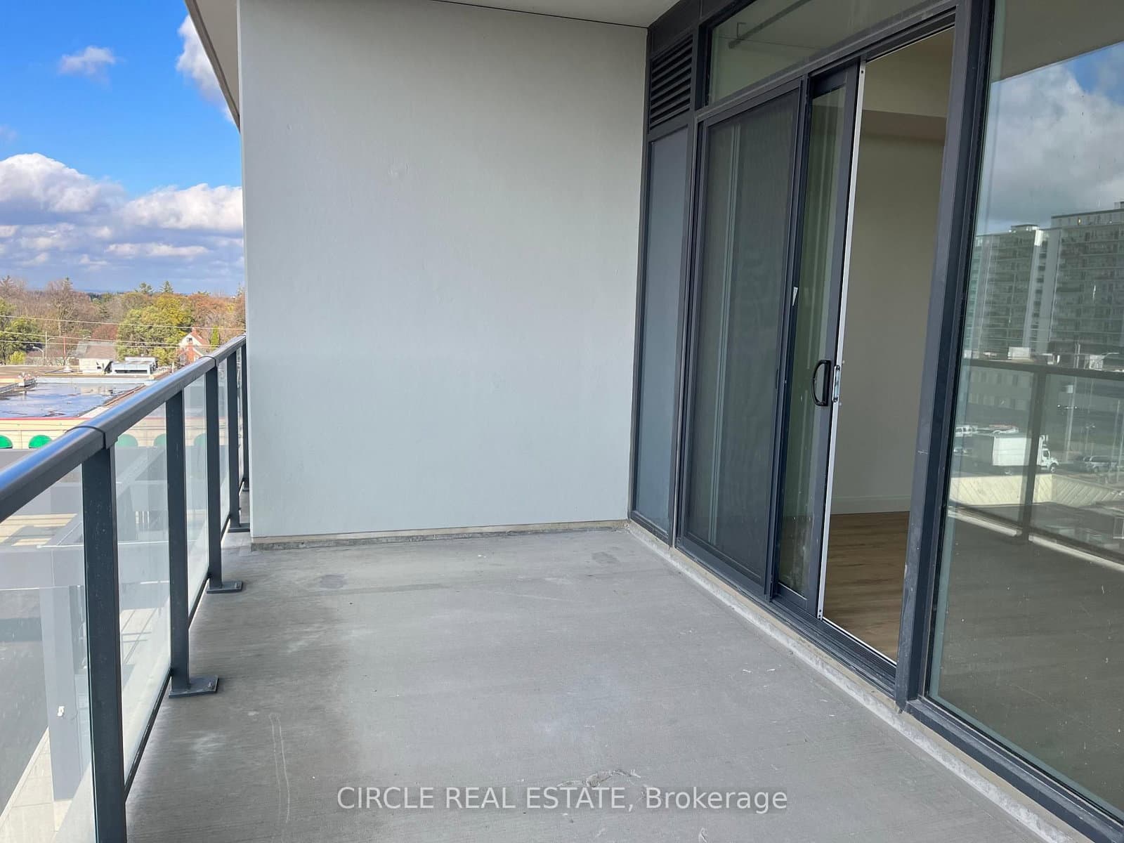 741 King Street W, Unit 511 thumbnail 8