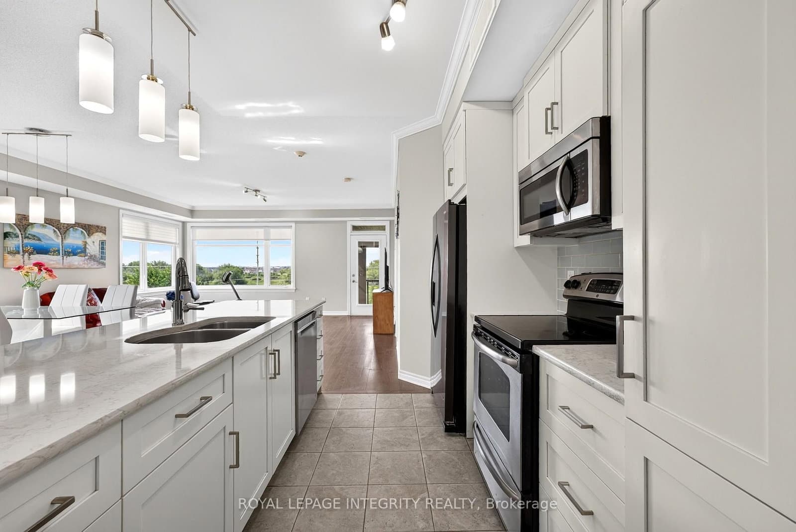 140 GUELPH Private, Unit 304 thumbnail 11