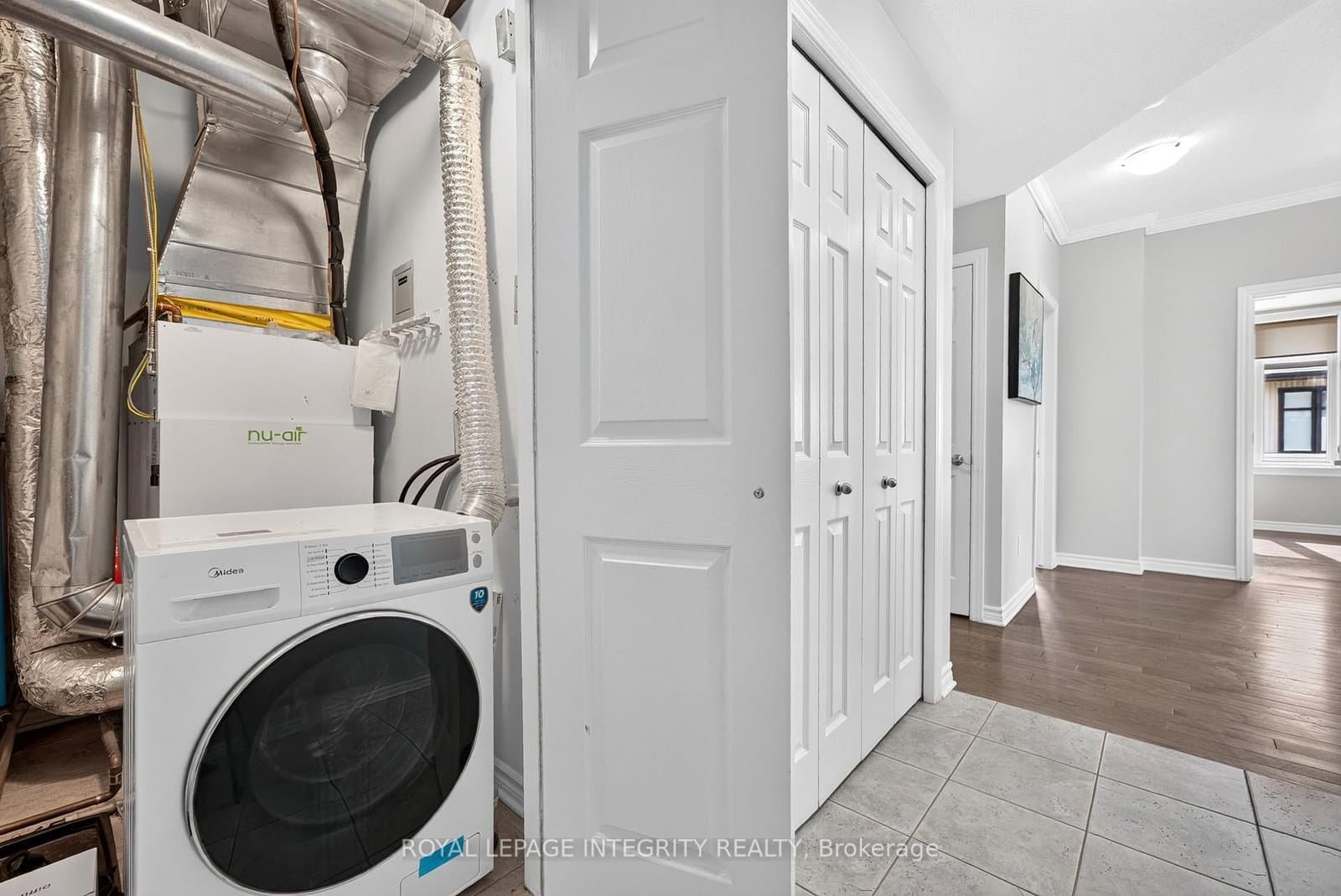 140 GUELPH Private, Unit 304 thumbnail 24