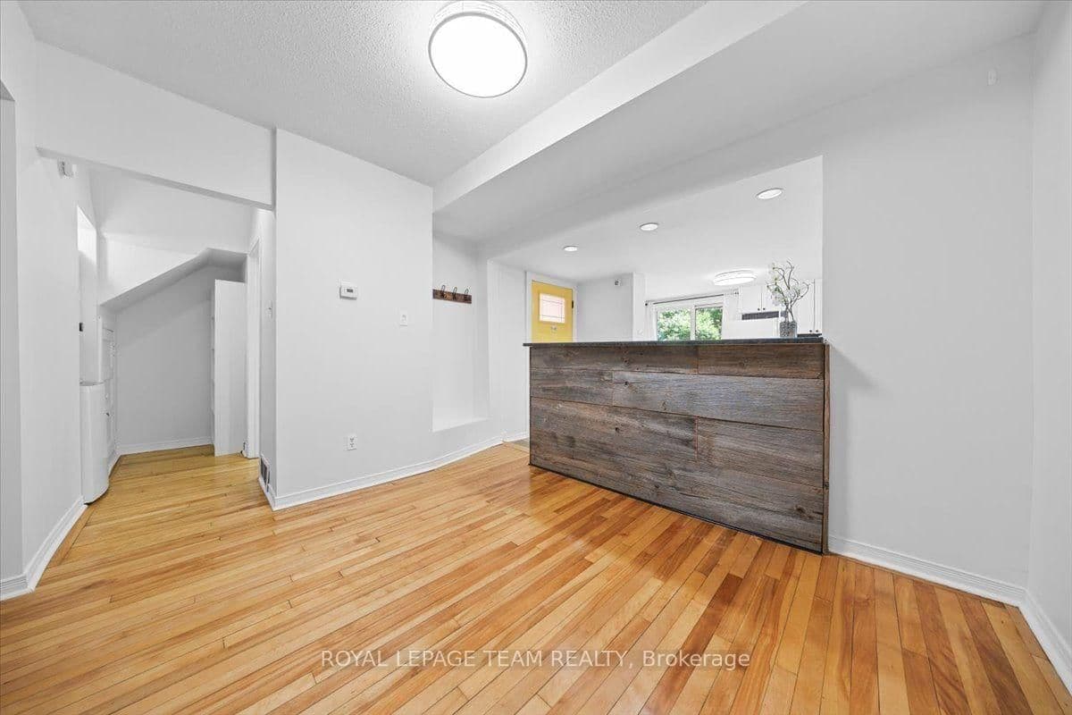 135 Upper Lorne Place thumbnail 10