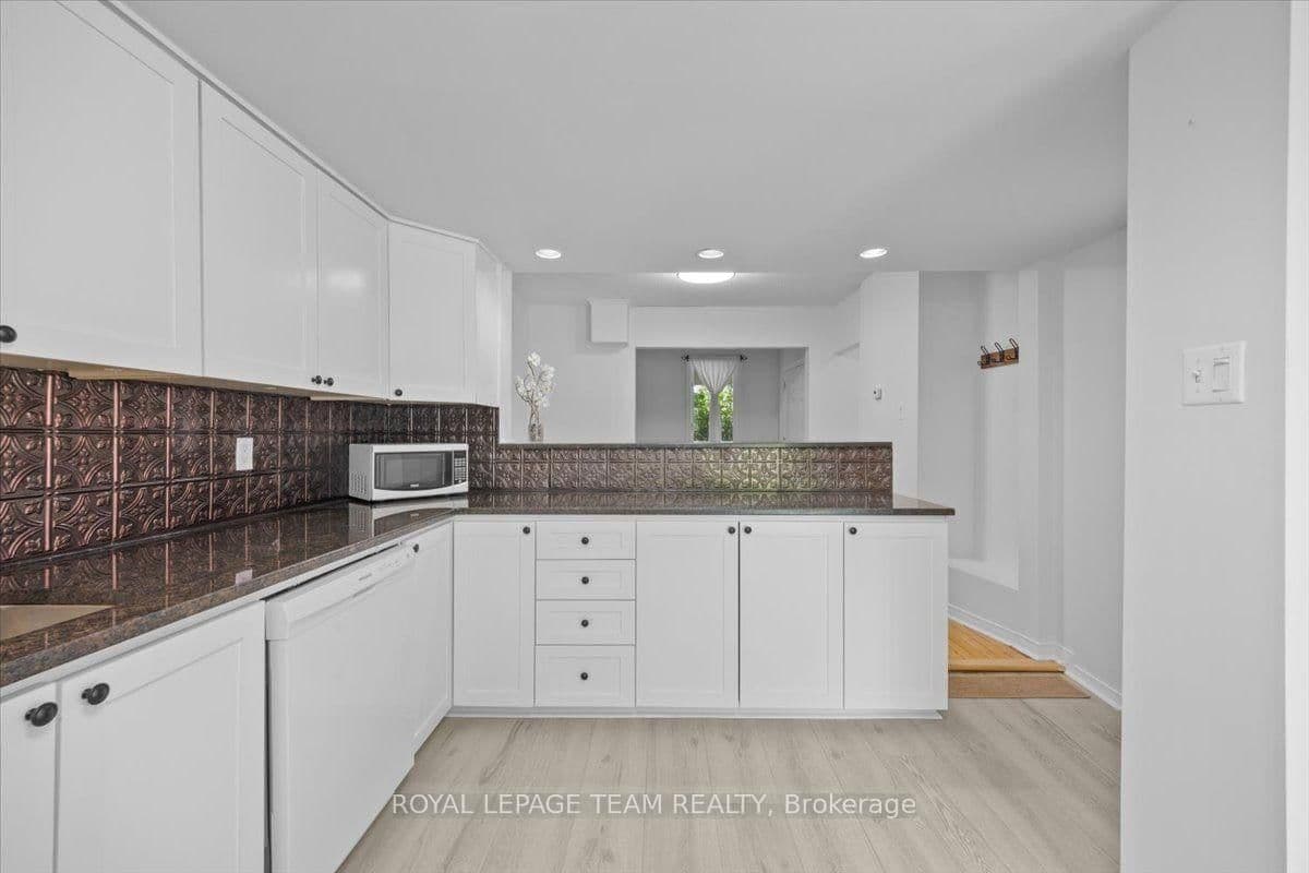 135 Upper Lorne Place thumbnail 18