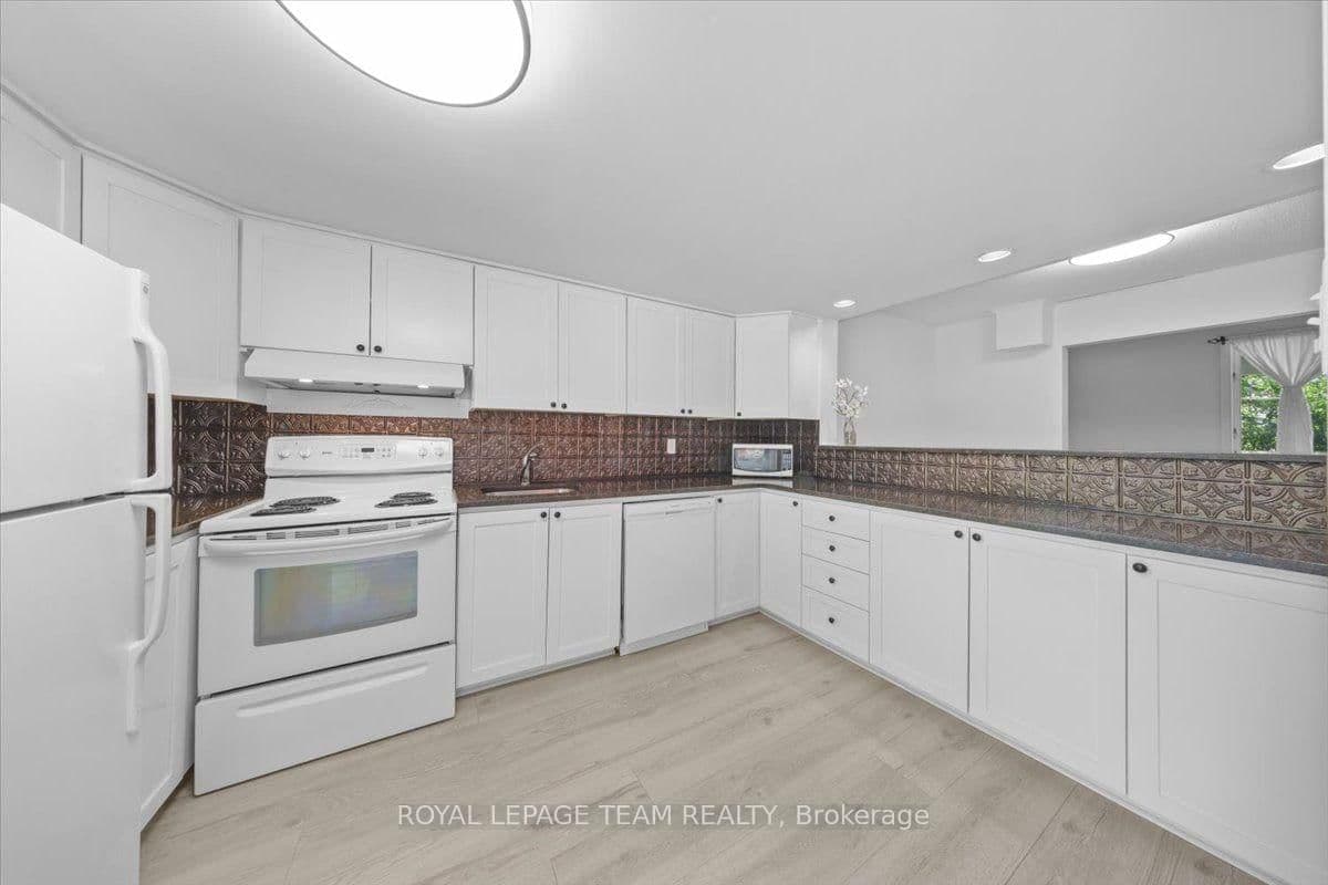 135 Upper Lorne Place thumbnail 19