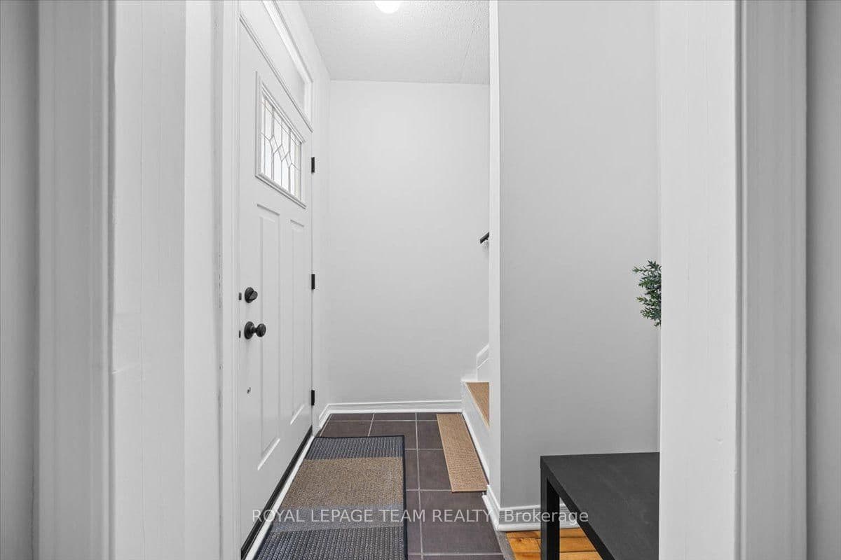 135 Upper Lorne Place thumbnail 3
