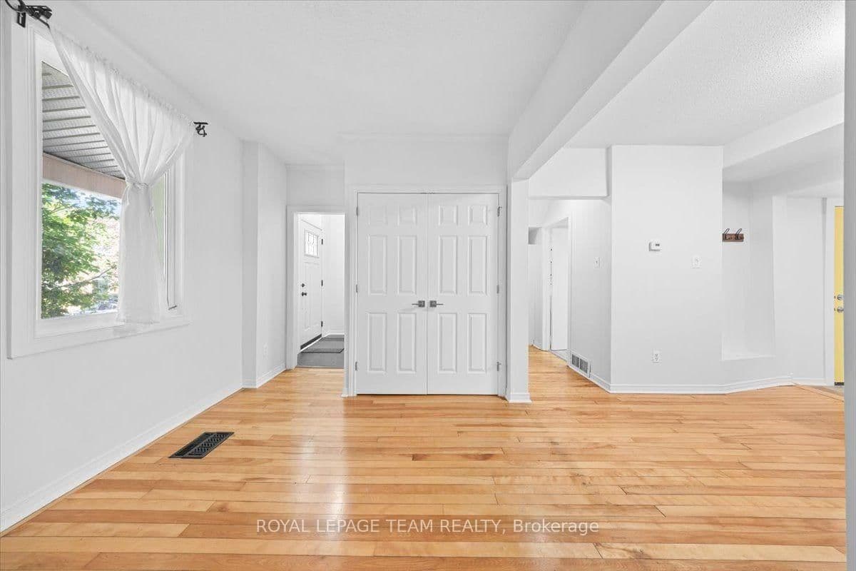 135 Upper Lorne Place thumbnail 6