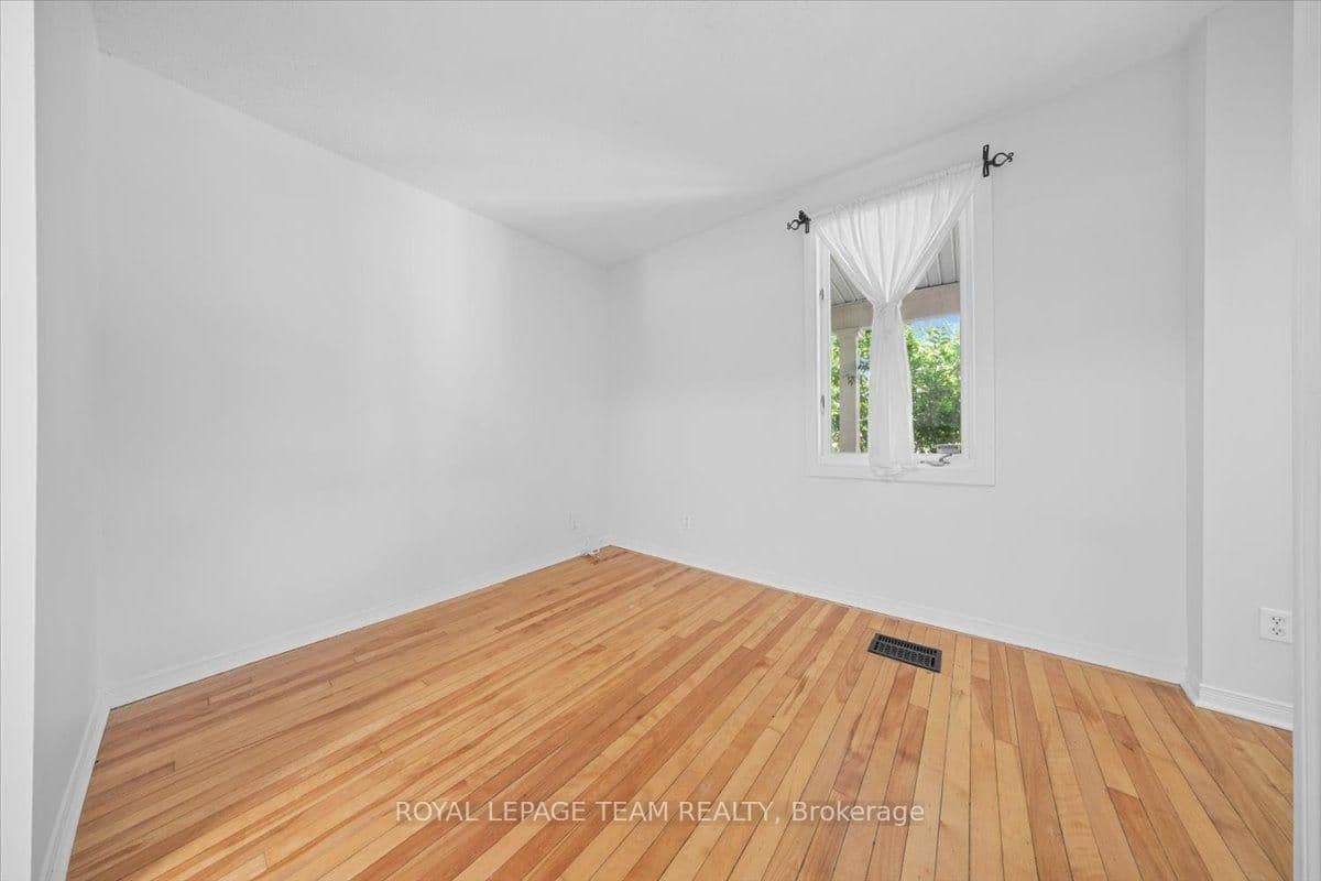 135 Upper Lorne Place thumbnail 7