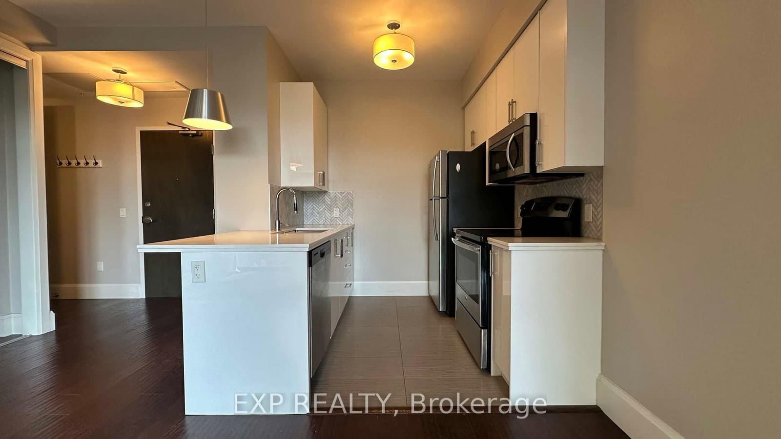 112 King Street E, Unit 512 thumbnail 9