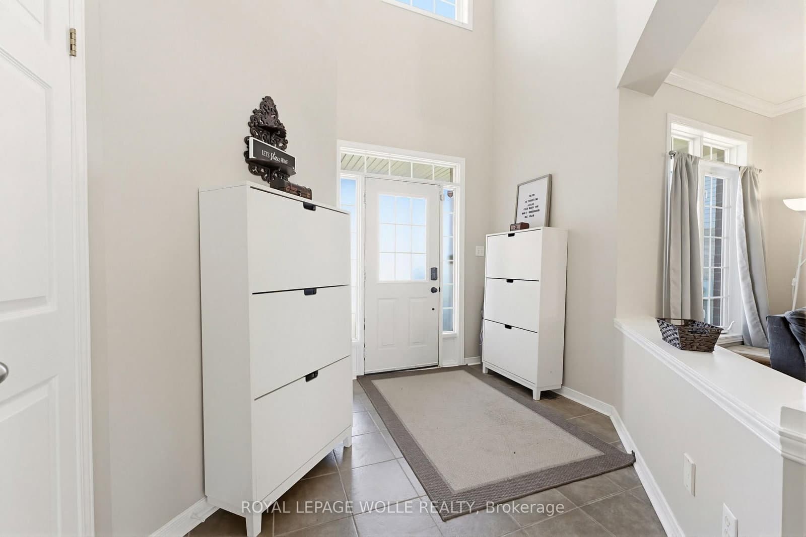 359 Pine Valley Drive thumbnail 7