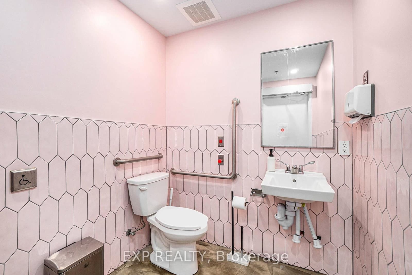 782 Eagleson Road, Unit D2 thumbnail 24