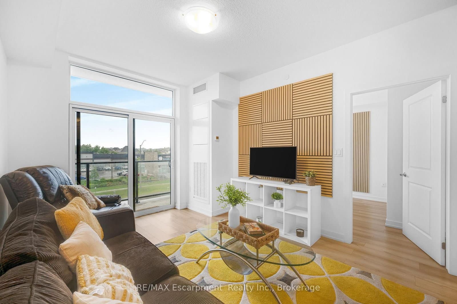 470 Dundas Street E, Unit 309 - Image 1
