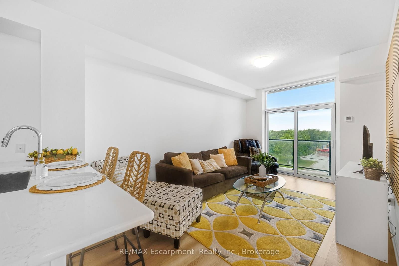 470 Dundas Street E, Unit 309 thumbnail 11