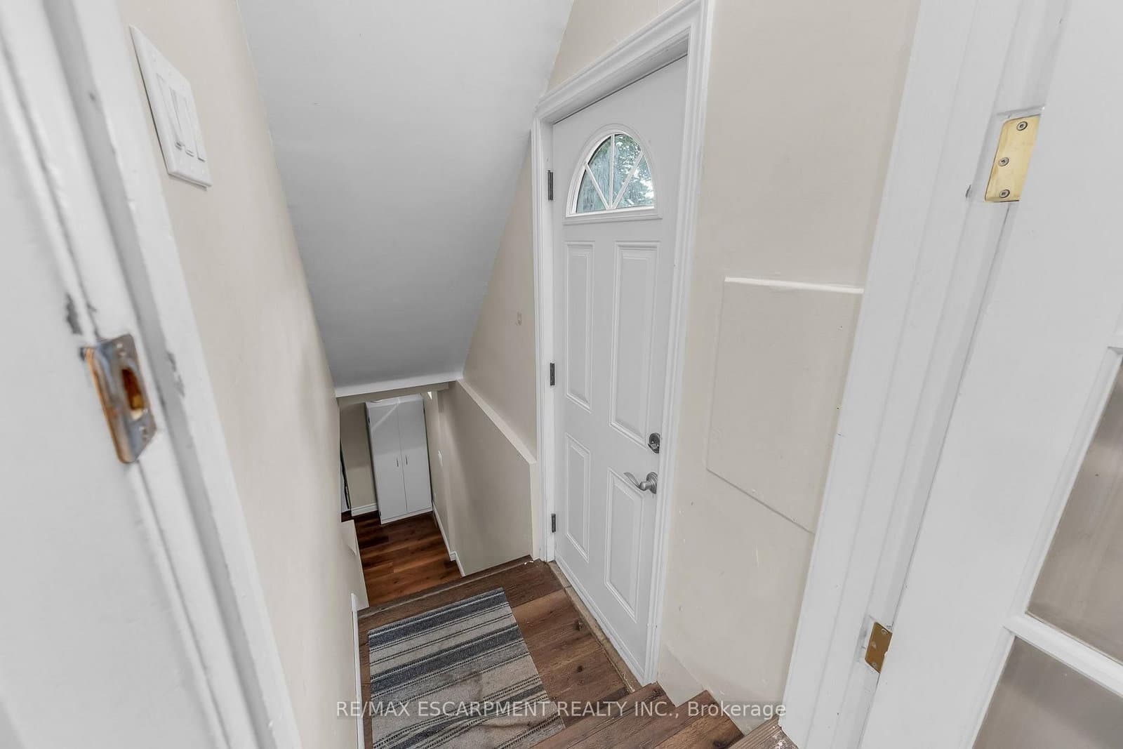 203B Erb Street thumbnail 17