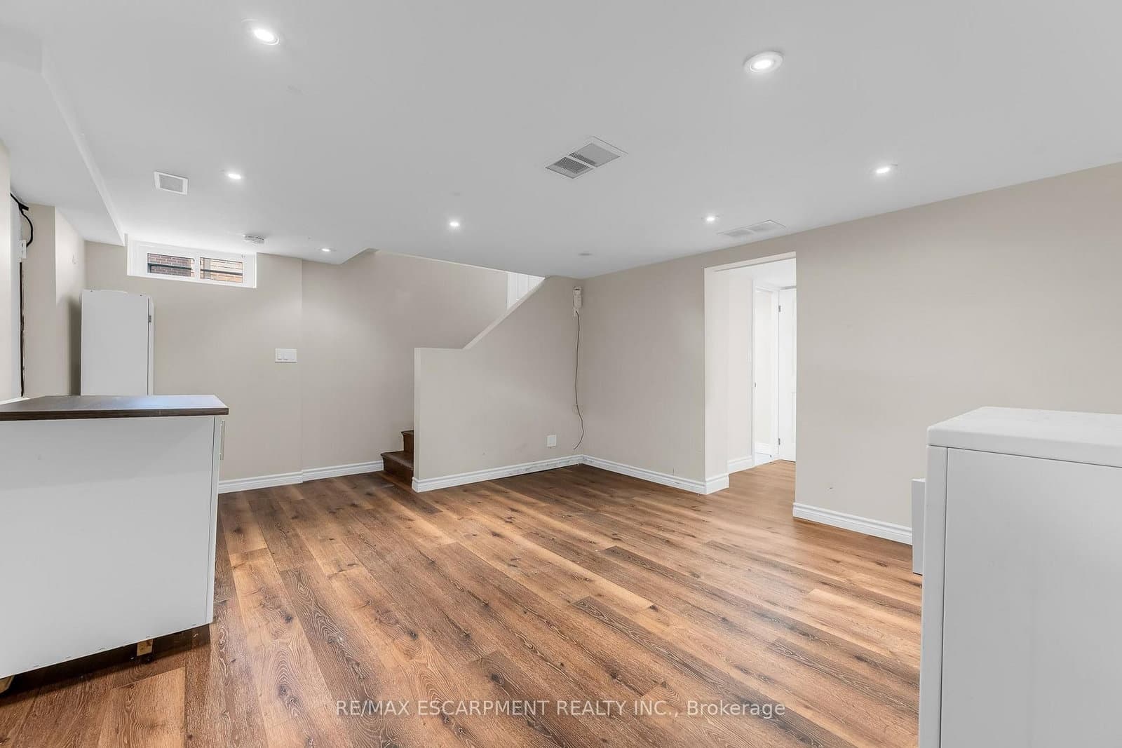 203B Erb Street thumbnail 19