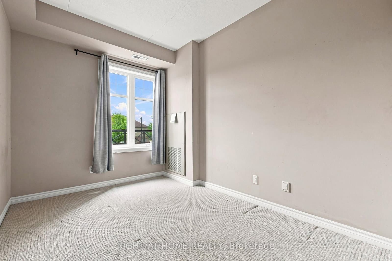 2 Colonial Drive, Unit 201 thumbnail 16