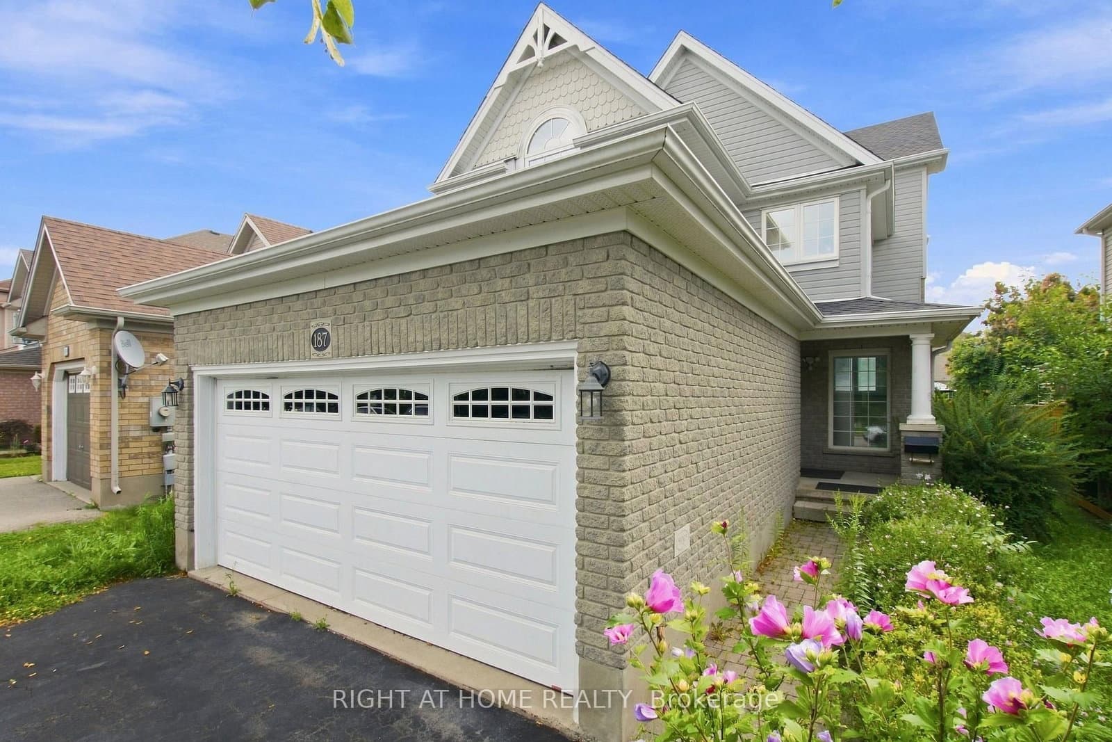 187 Clairfields Drive E thumbnail 2