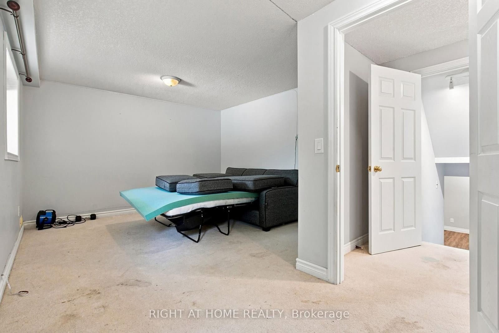 187 Clairfields Drive E thumbnail 21