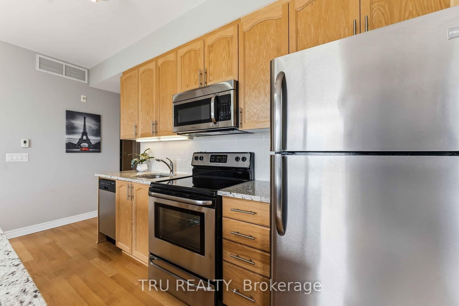 755 Beauparc Private, Unit 301 thumbnail 12