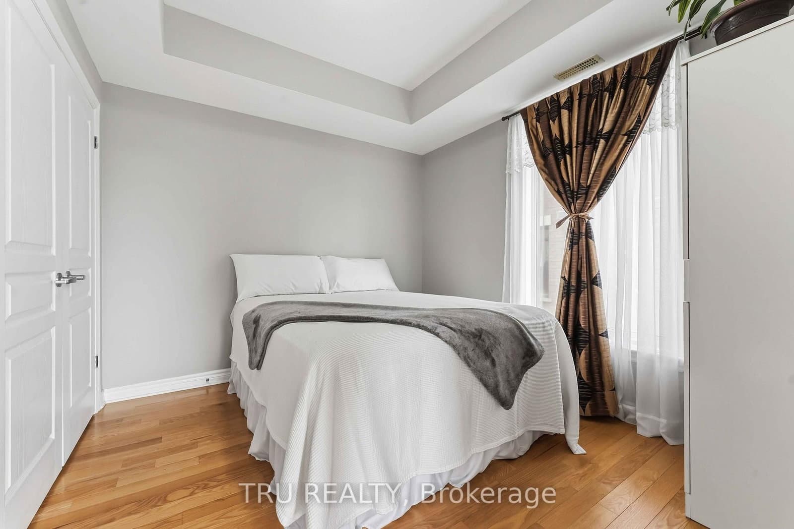 755 Beauparc Private, Unit 301 thumbnail 34