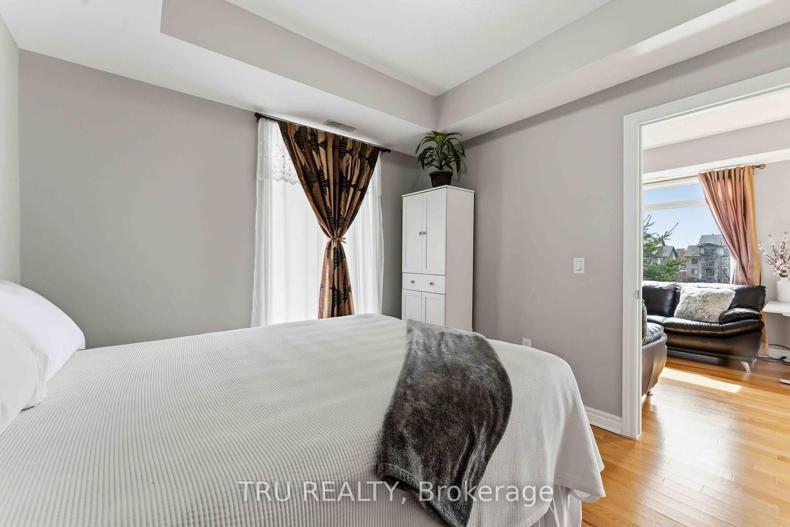 755 Beauparc Private, Unit 301 thumbnail 35