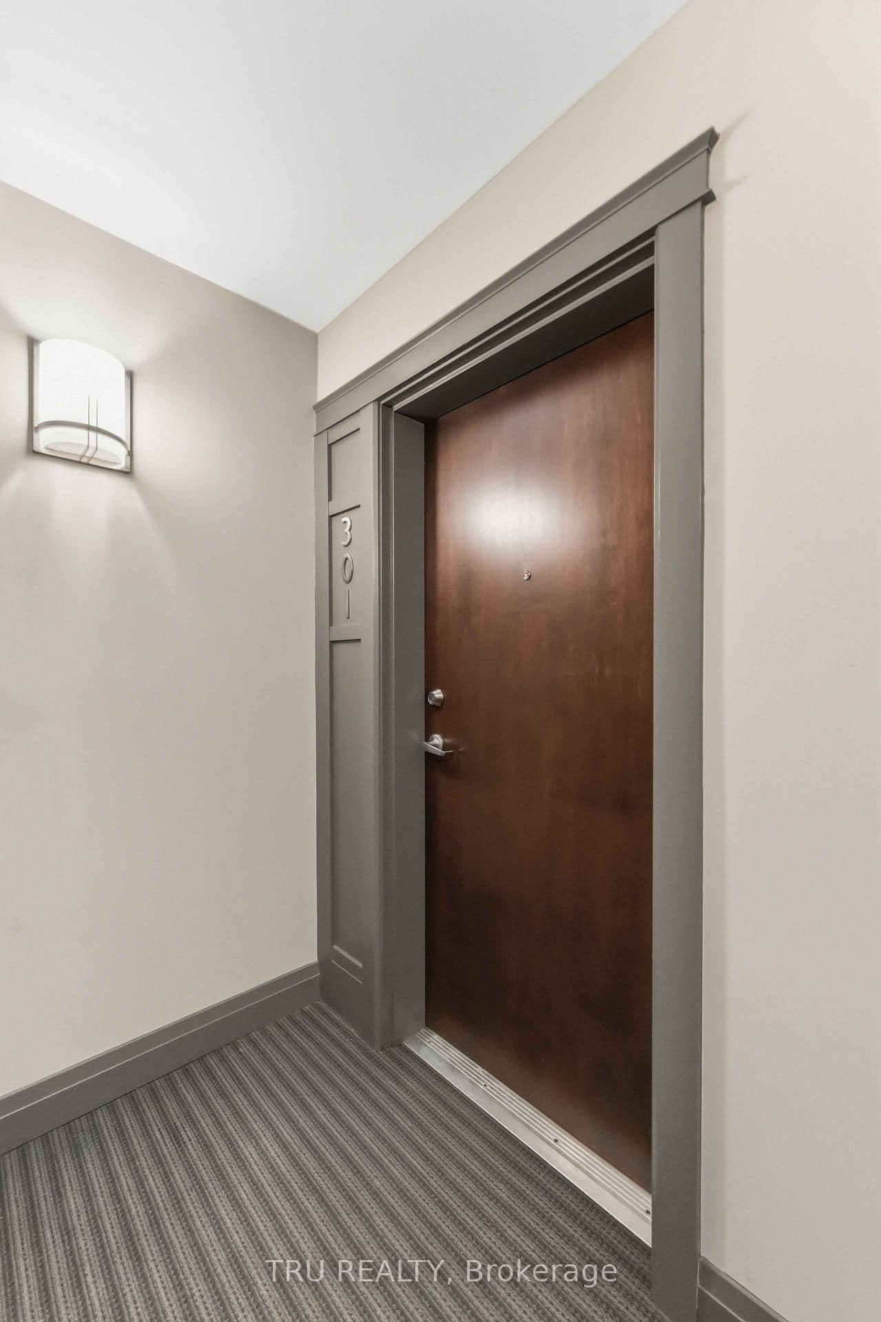 755 Beauparc Private, Unit 301 thumbnail 4