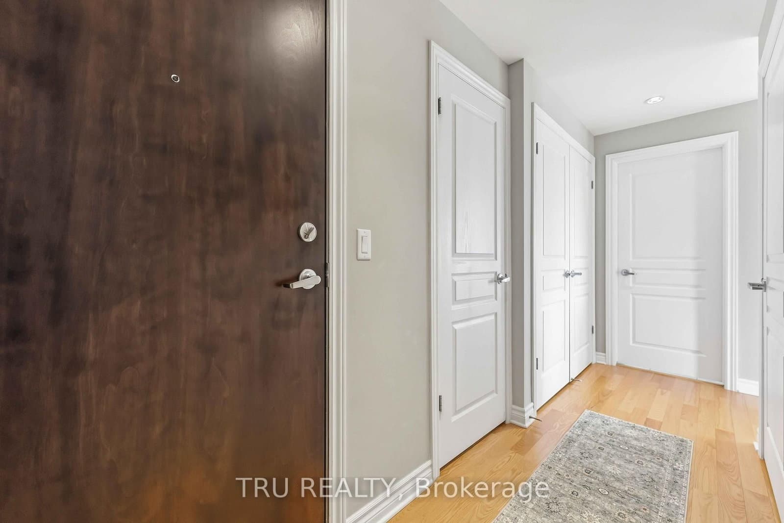 755 Beauparc Private, Unit 301 thumbnail 5