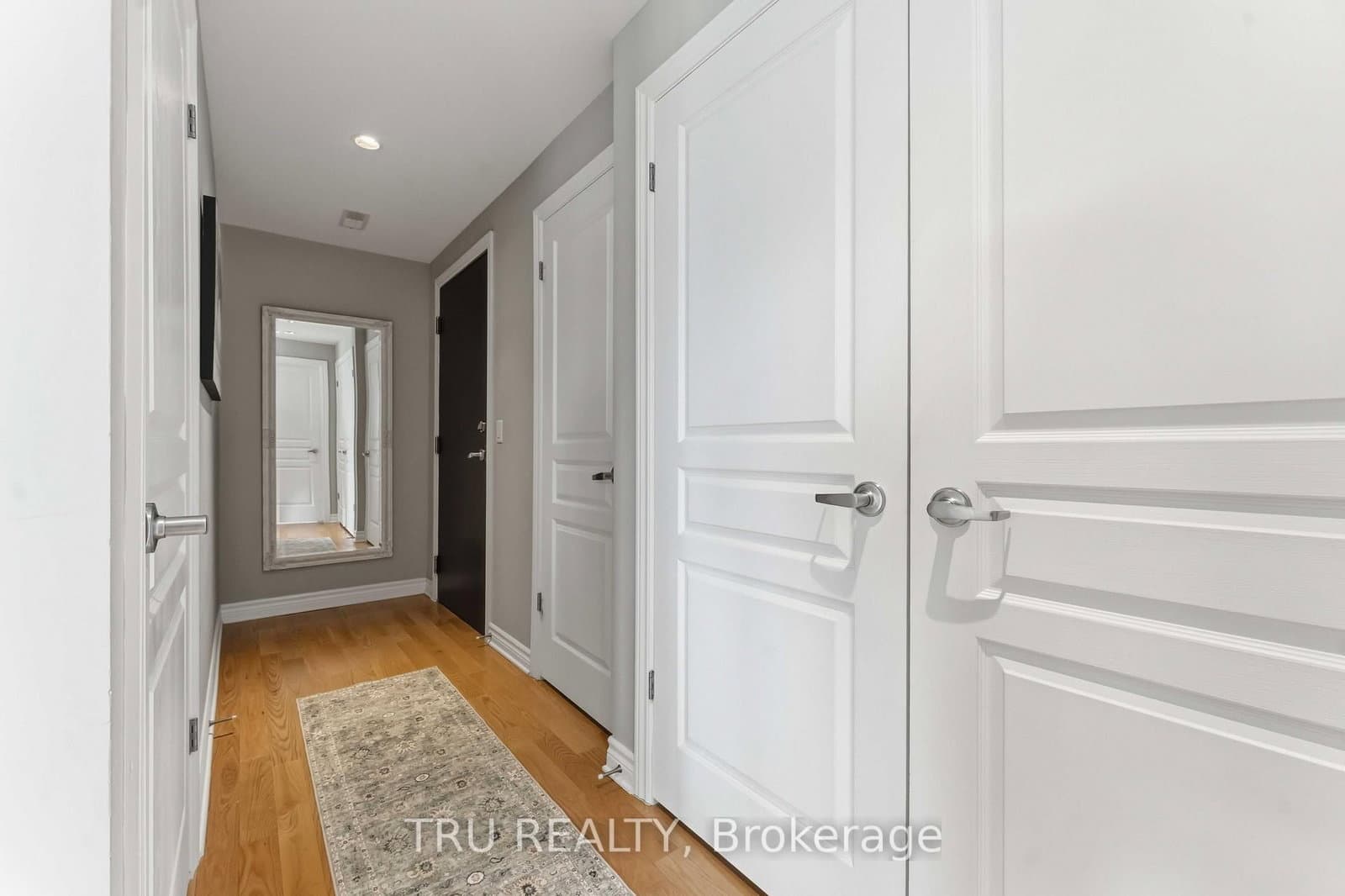 755 Beauparc Private, Unit 301 thumbnail 6