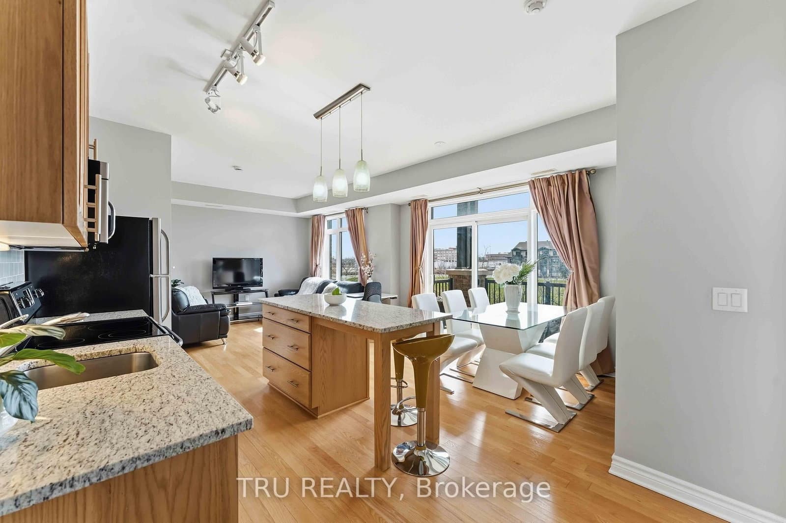 755 Beauparc Private, Unit 301 thumbnail 7