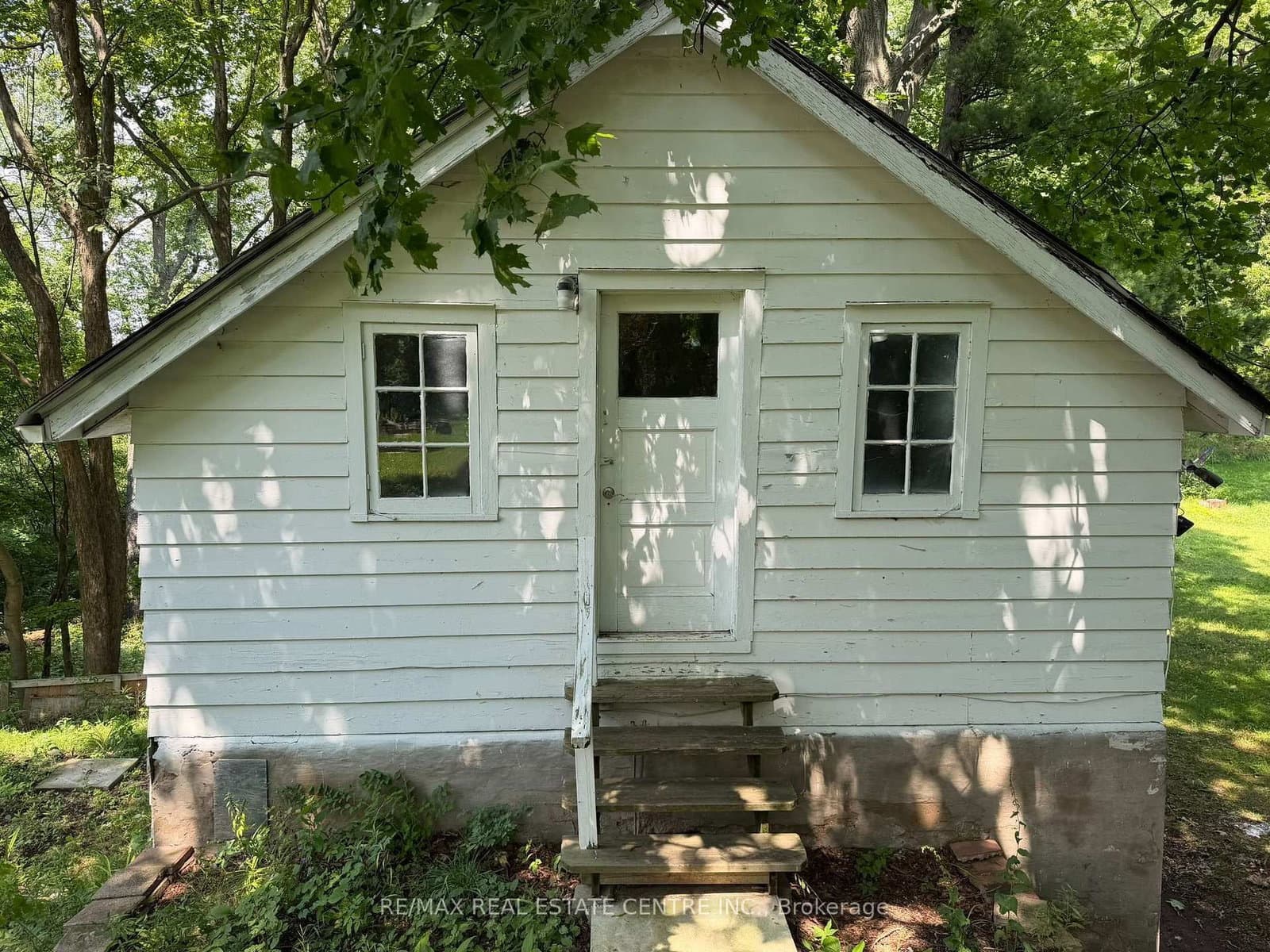 716 Artaban Road thumbnail 3