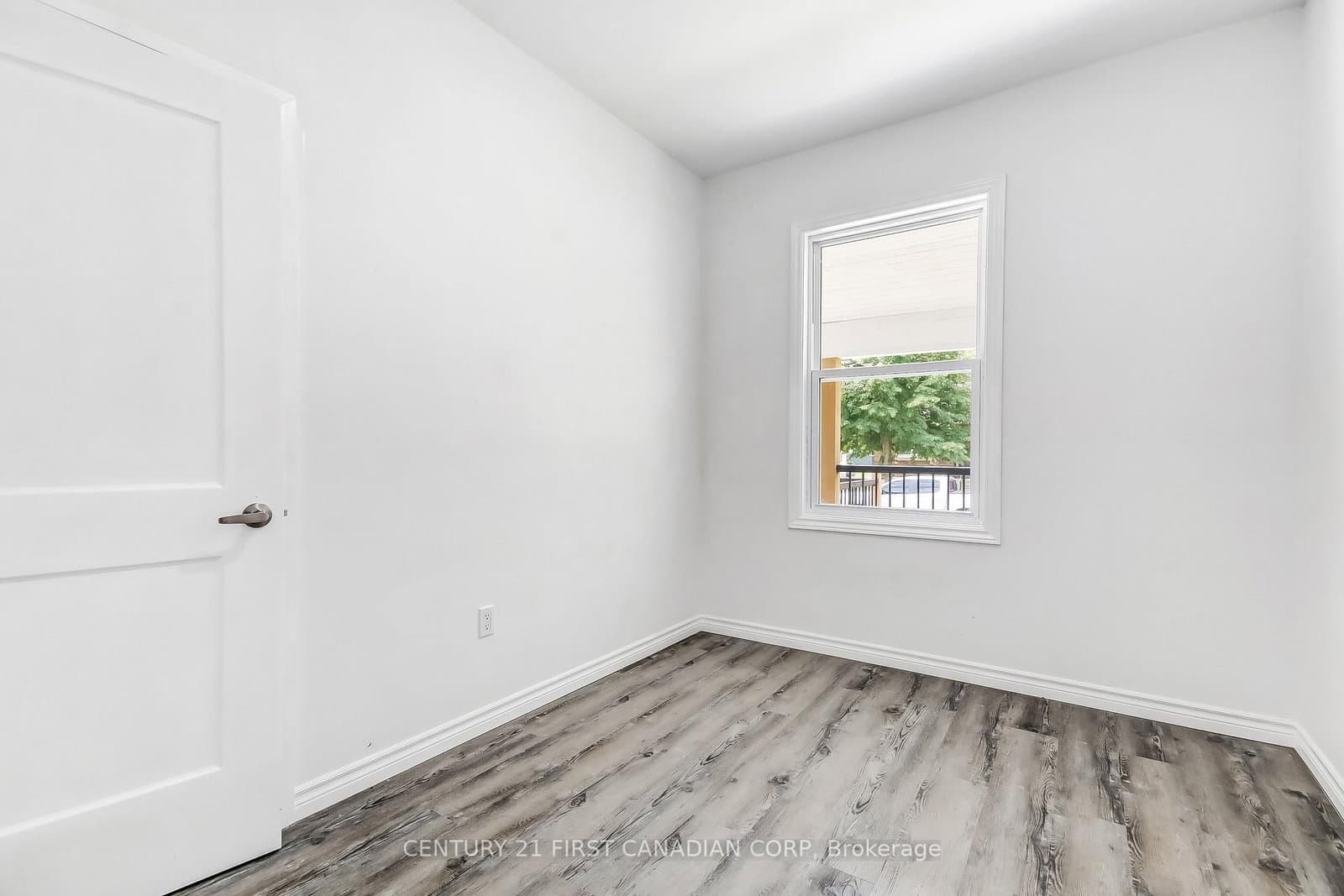 76 Chestnut Street thumbnail 12