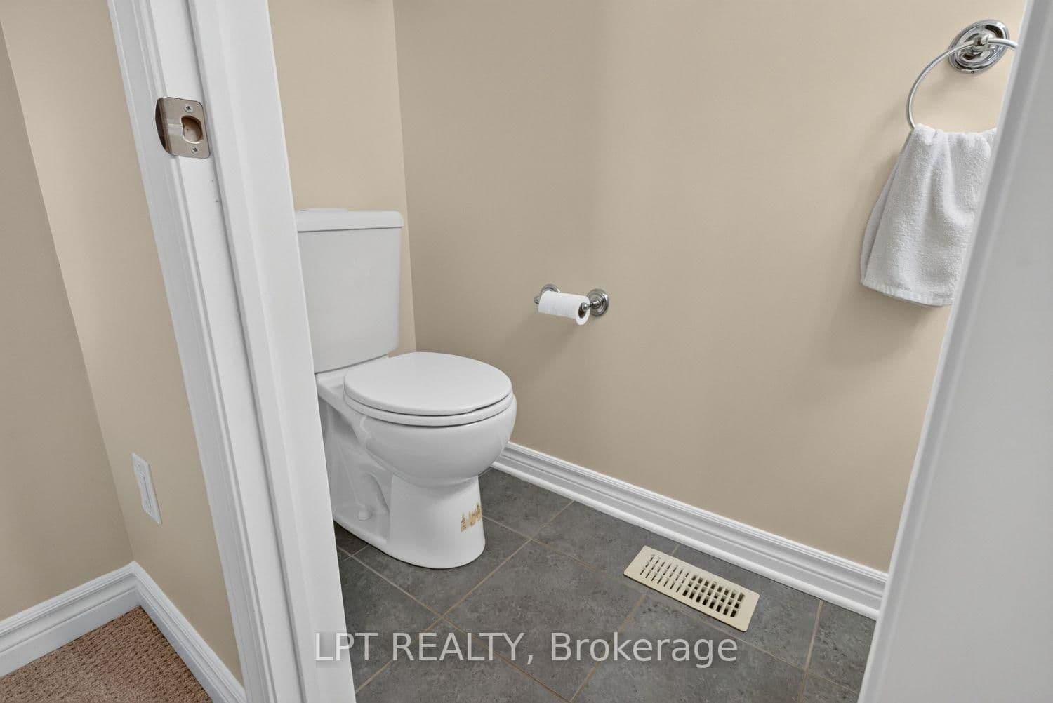 108 Sweetwater Lane thumbnail 38