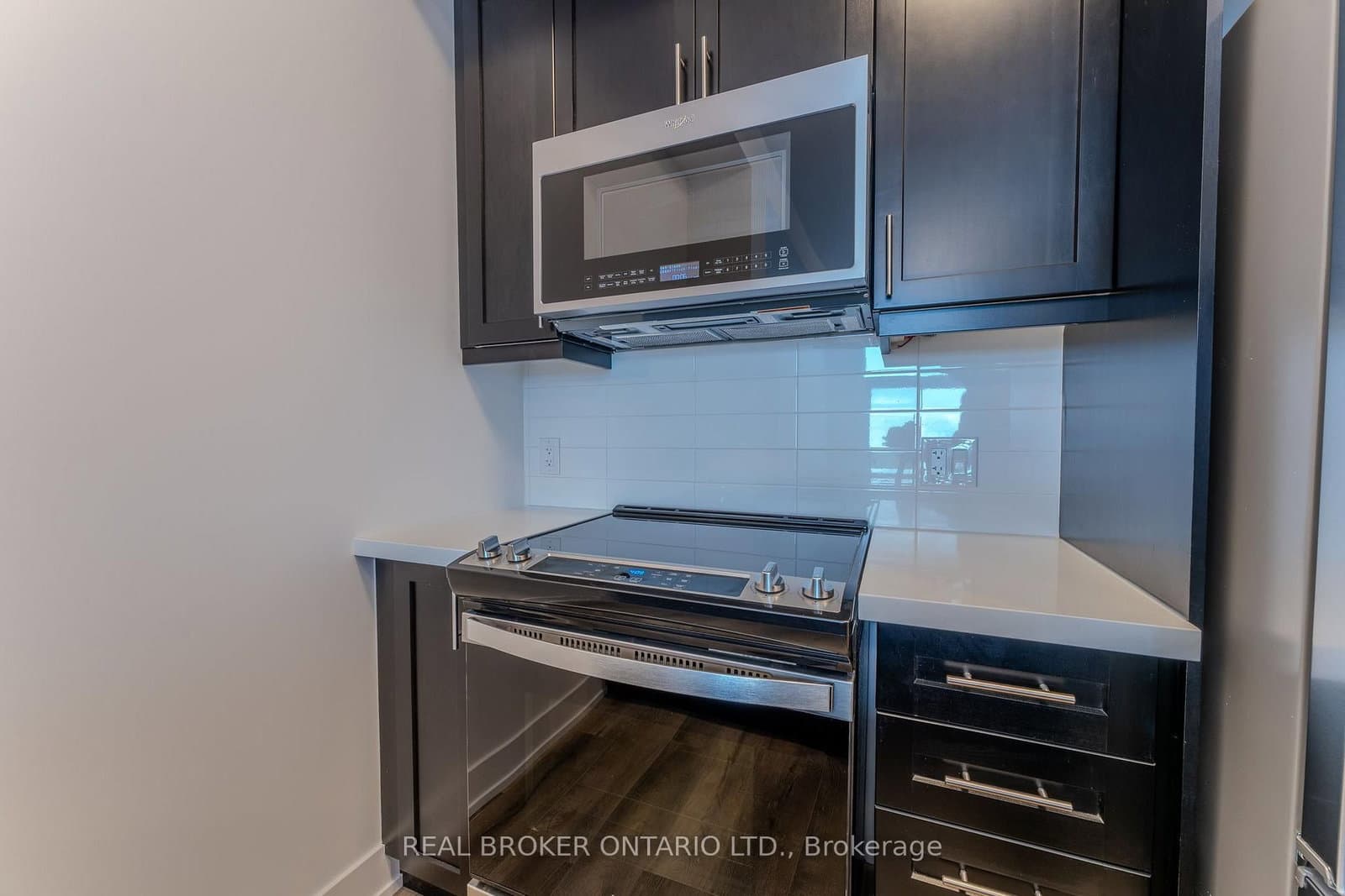470 Dundas Street E, Unit 1207 thumbnail 5