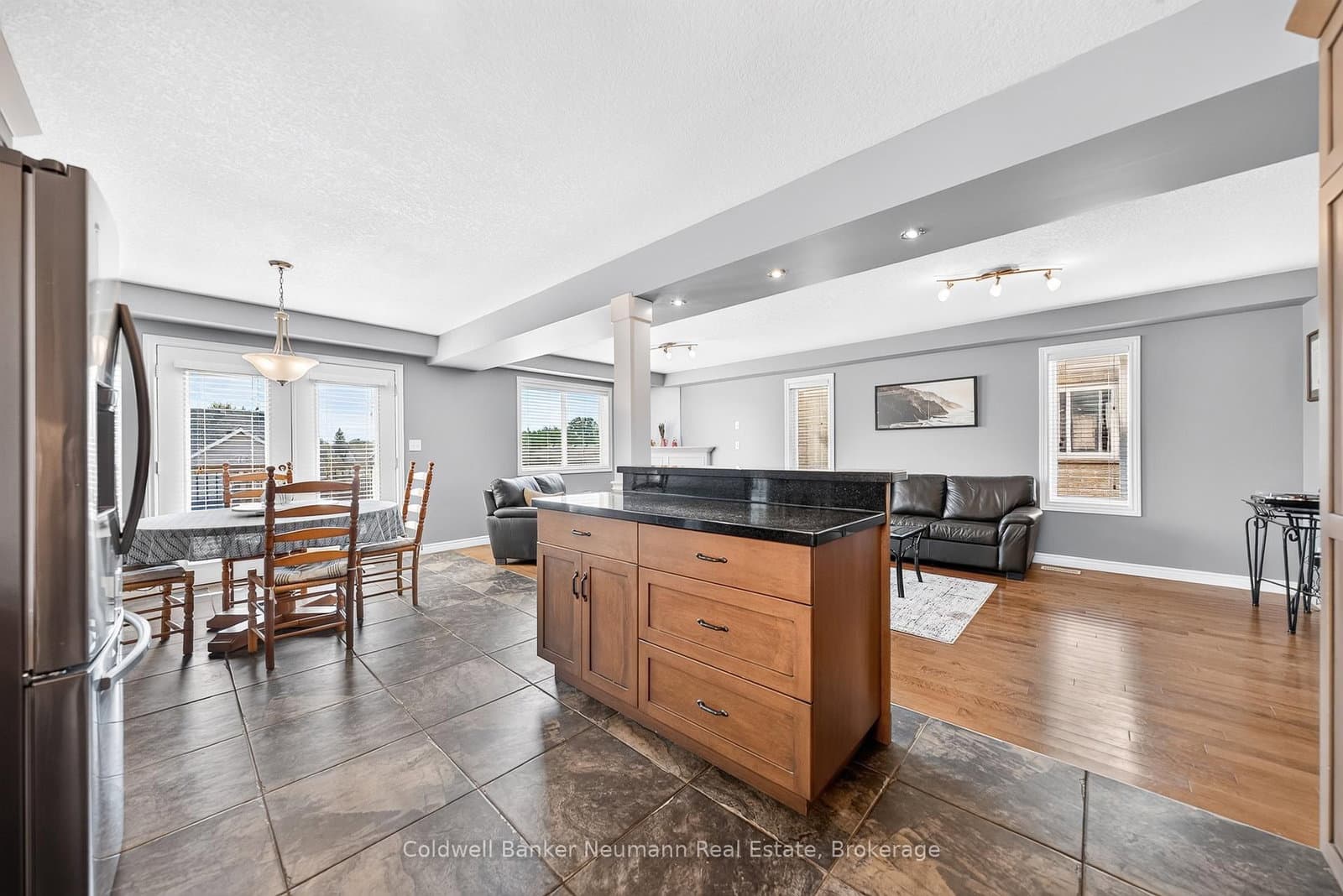 58 Washburn Drive thumbnail 15