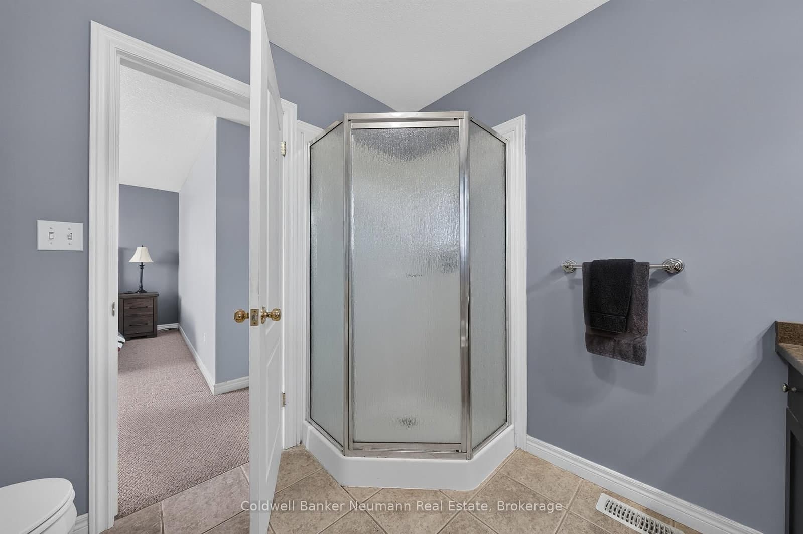 58 Washburn Drive thumbnail 24