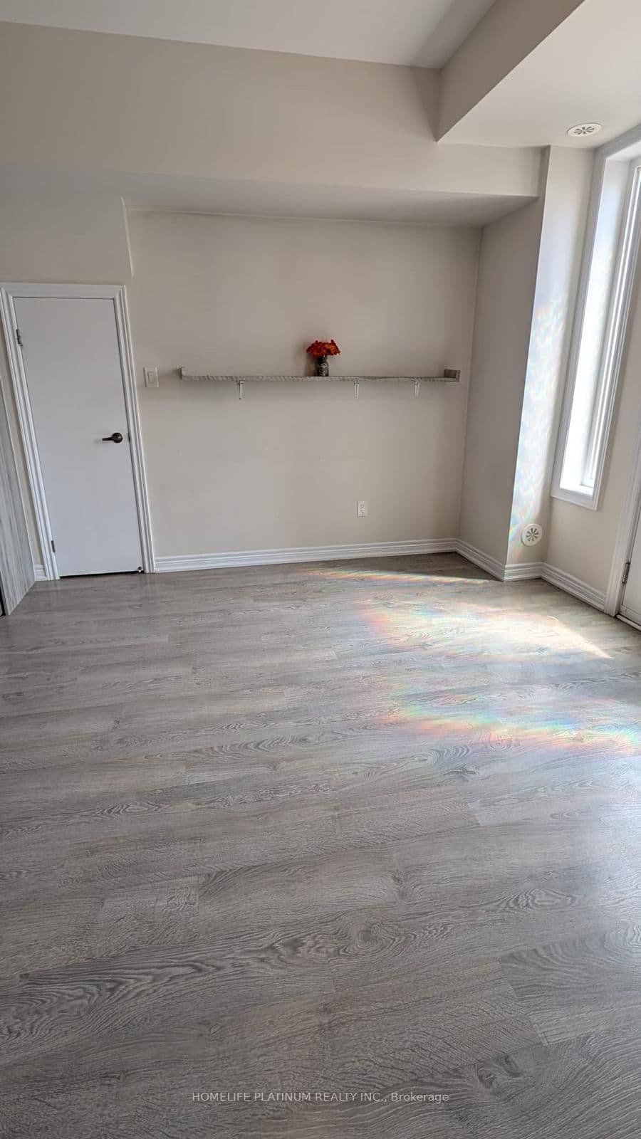120 Watson Parkway, Unit 5 thumbnail 6