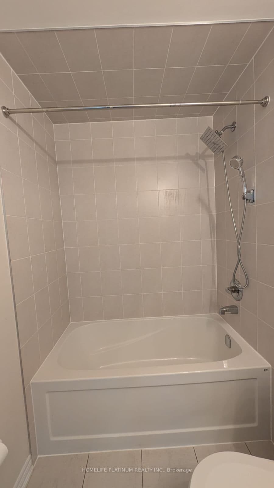 120 Watson Parkway, Unit 5 thumbnail 8