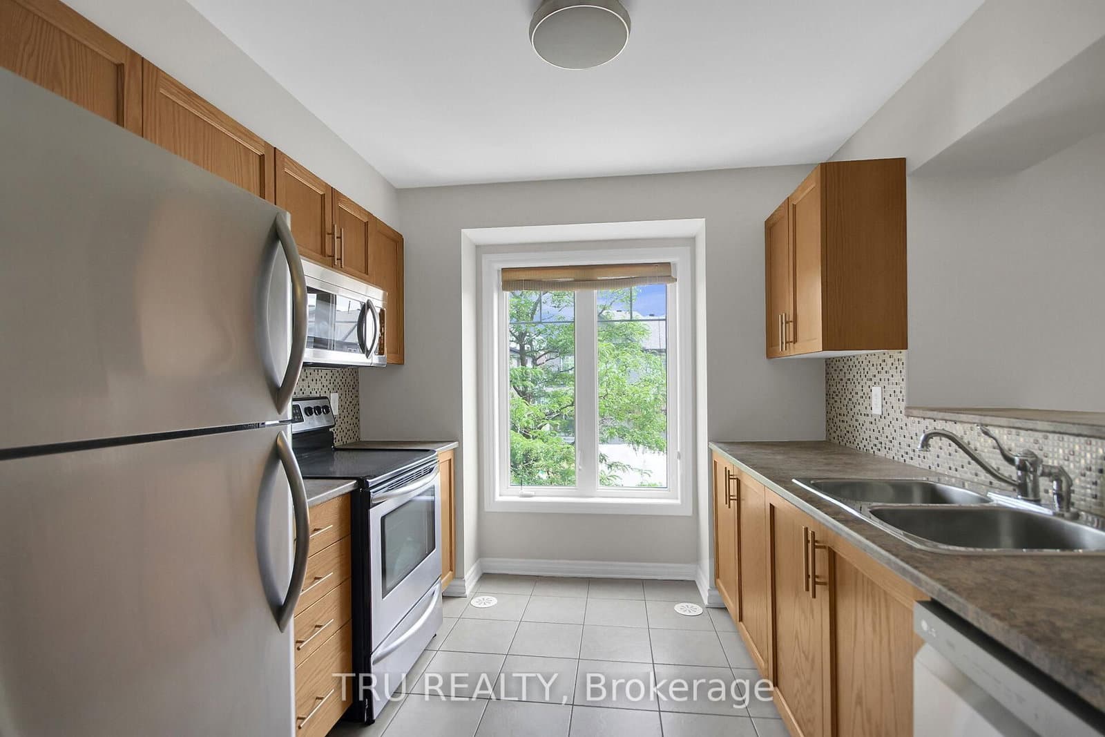 2505 Waterlilly Way thumbnail 11