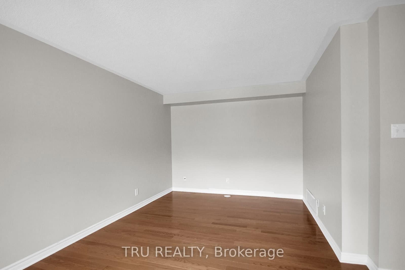 2505 Waterlilly Way thumbnail 14