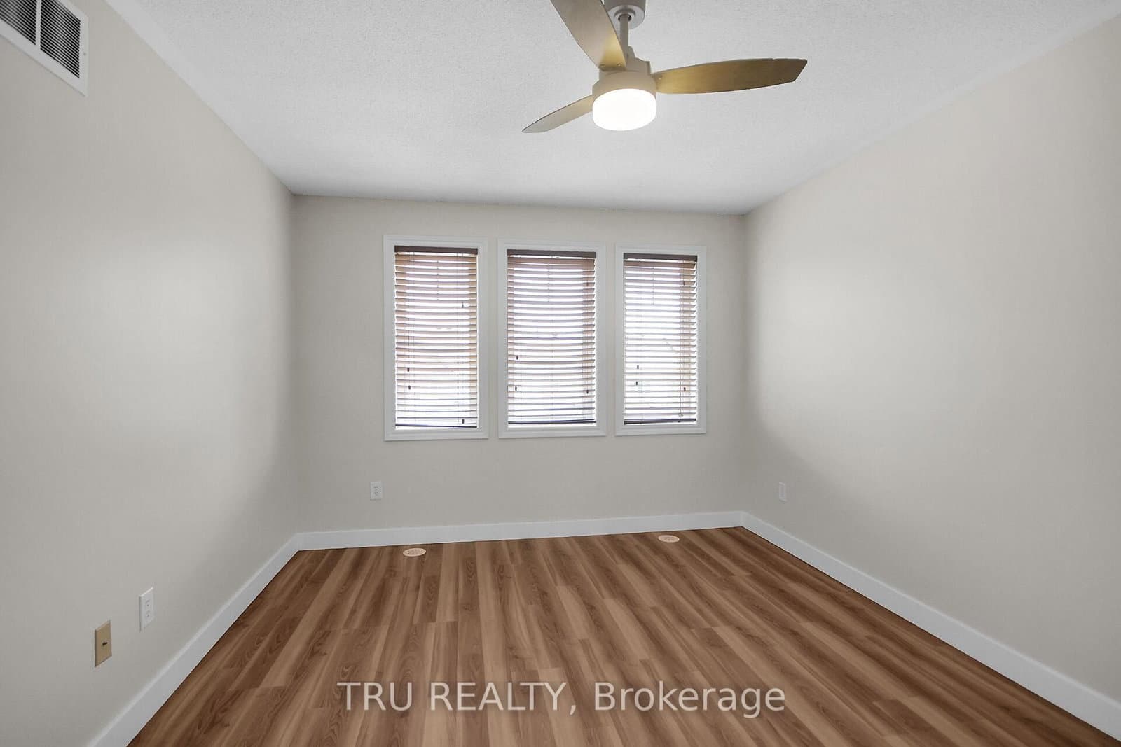 2505 Waterlilly Way thumbnail 23