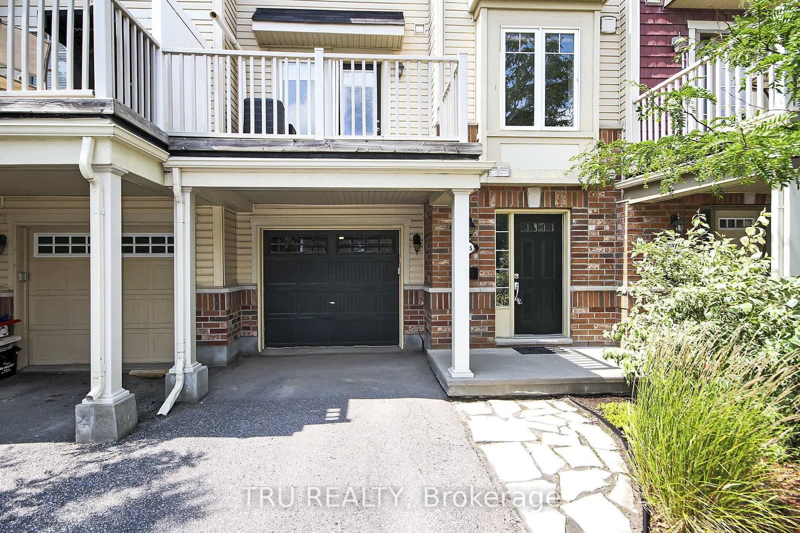 2505 Waterlilly Way thumbnail 3