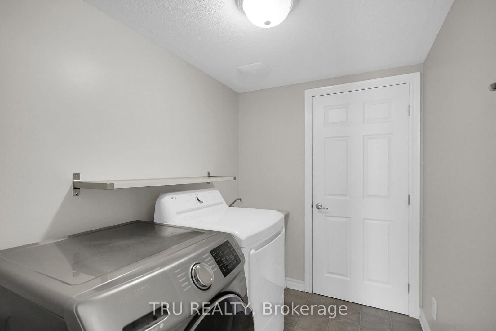 2505 Waterlilly Way thumbnail 33