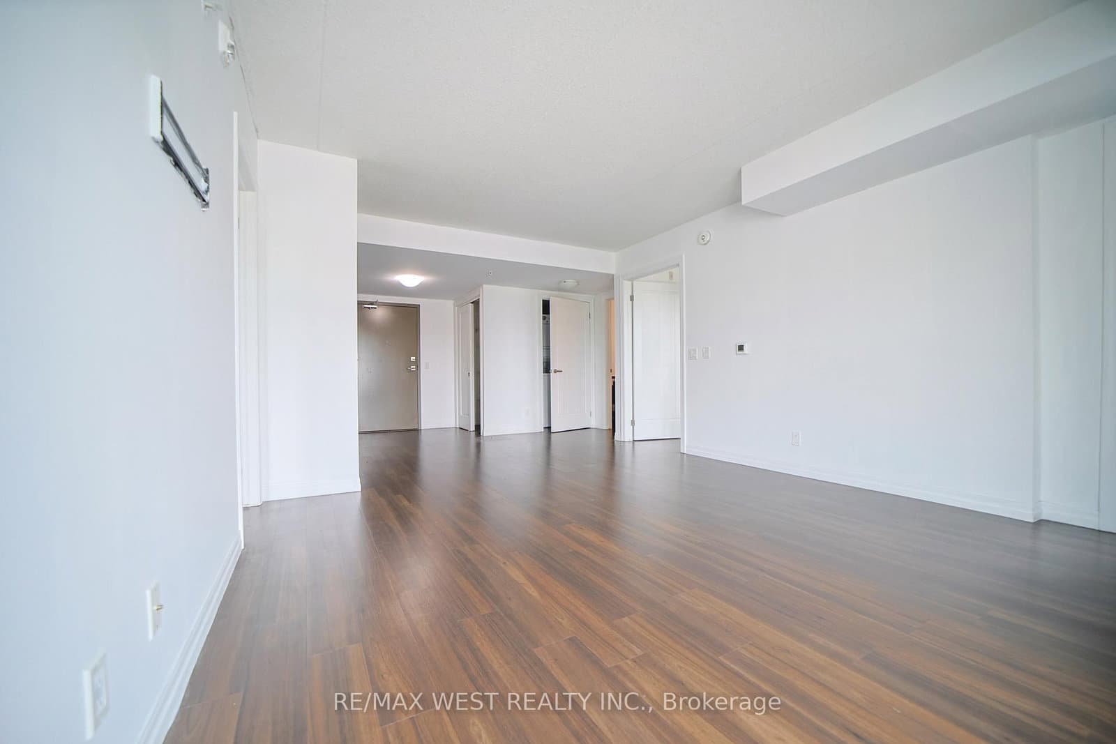 108 SUMMIT RIDGE Drive, Unit 207 thumbnail 9