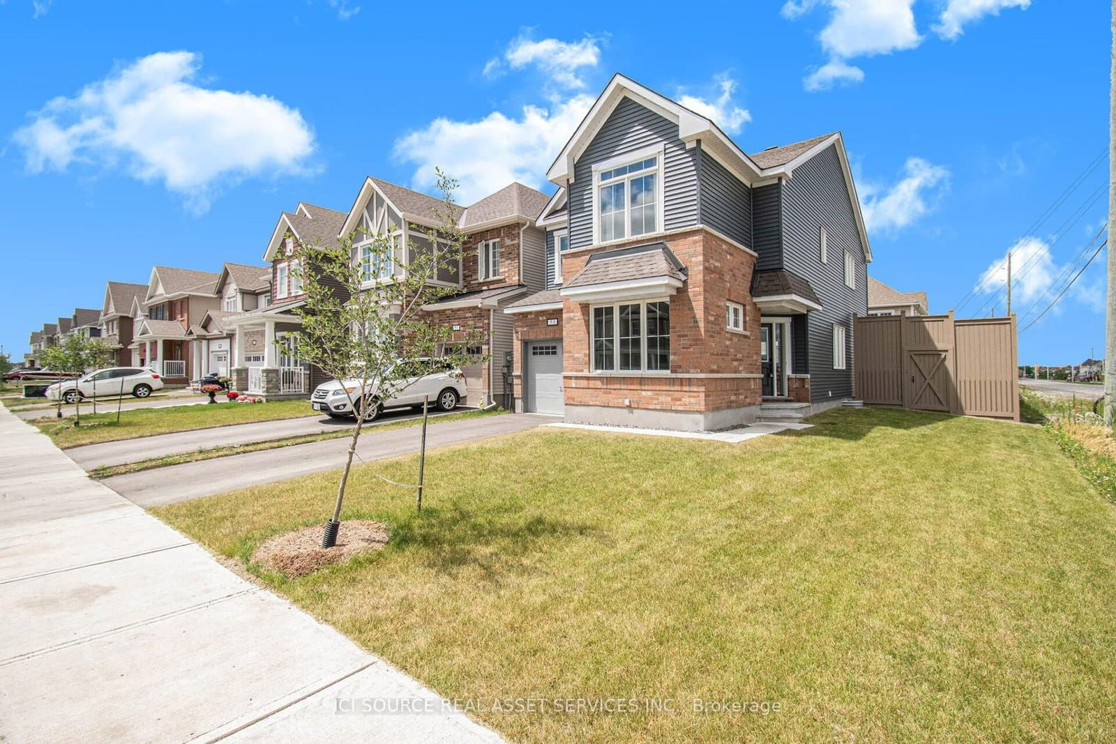 53 Mudminnow Crescent - Image 1