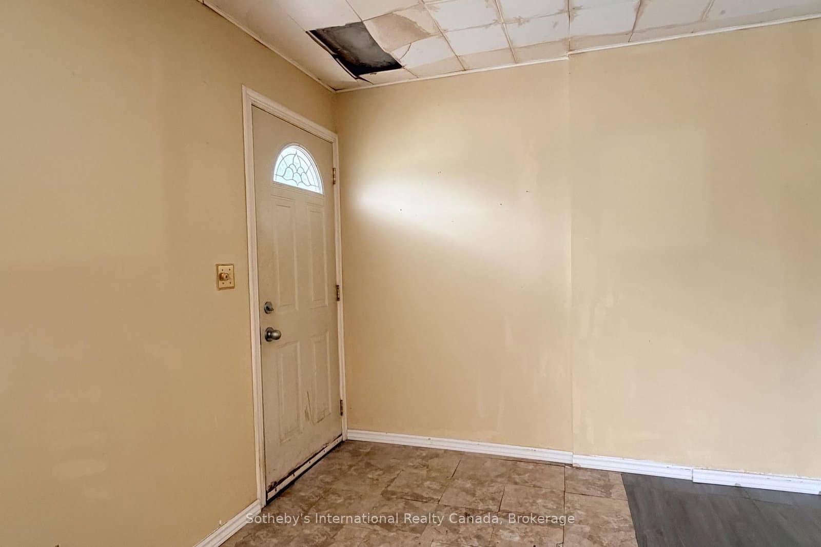 12A Valley Drive thumbnail 7