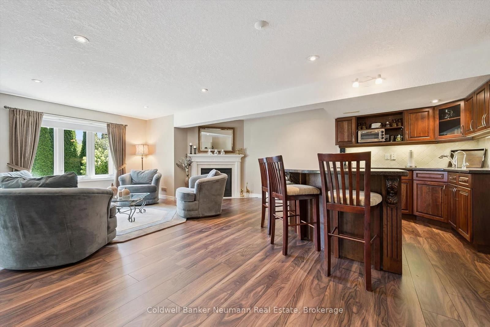 70 Bathgate Drive thumbnail 32