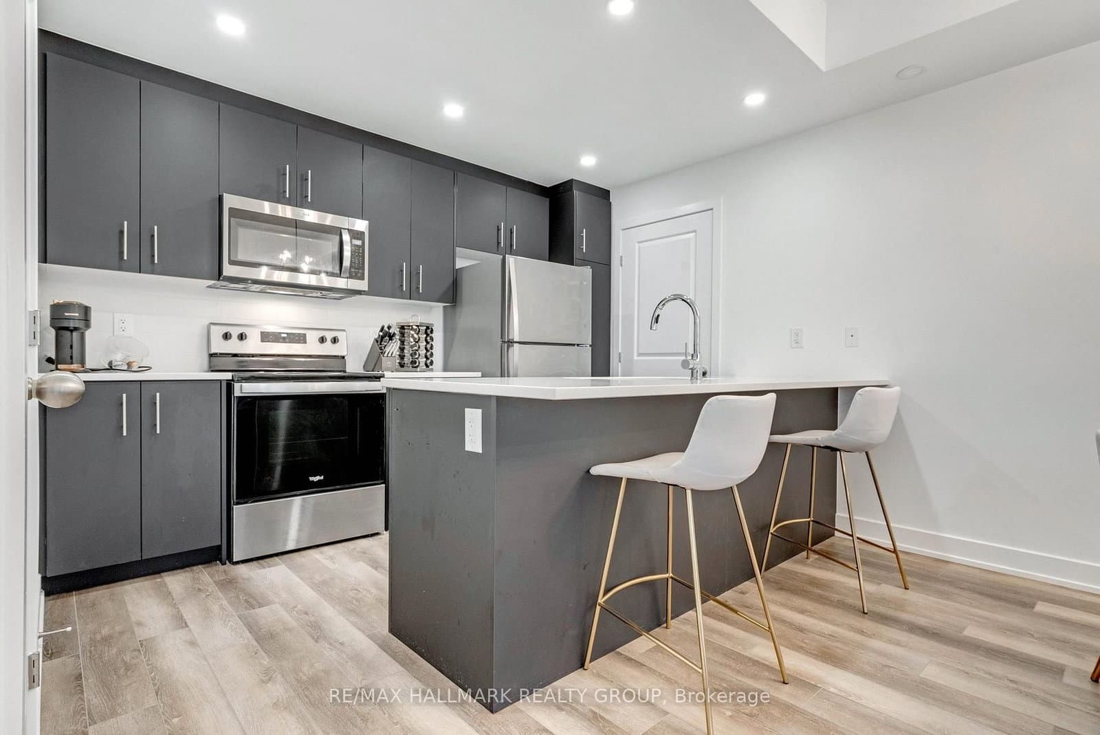 310 Tulum Crescent, Unit F thumbnail 8