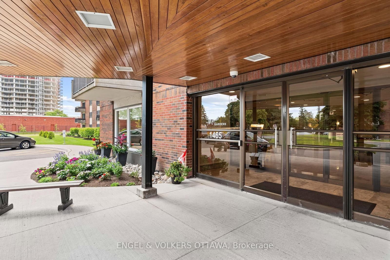 1465 Baseline Road, Unit 1206 thumbnail 3
