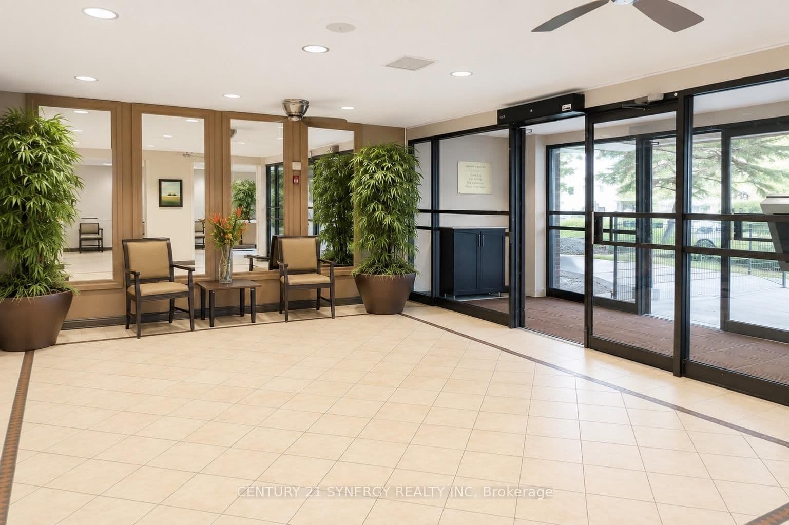 1465 Baseline Road, Unit 809 thumbnail 2