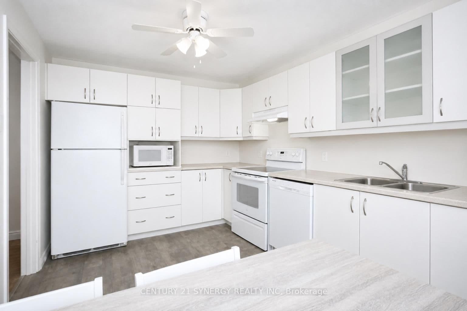 1465 Baseline Road, Unit 809 thumbnail 5