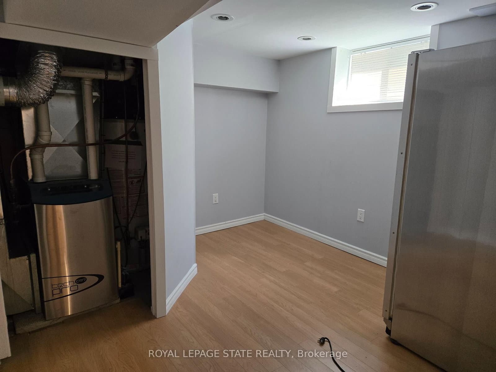 48 Mountain Avenue N thumbnail 14